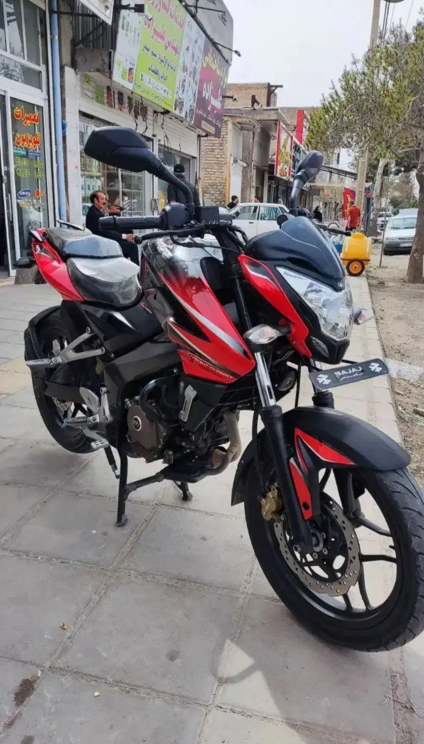 ns200|موتورسیکلت|قم, عشقعلی|دیوار