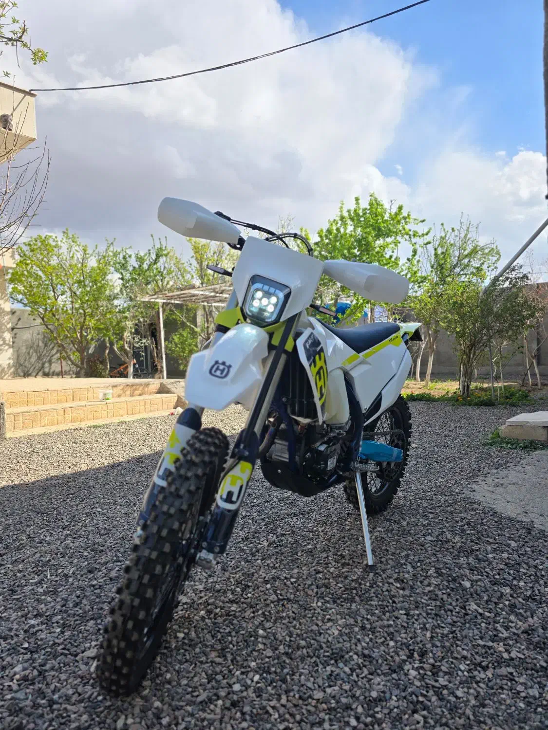 موتور فلات طرح هاسکی|موتورسیکلت|مشهد, راهنمایی|دیوار