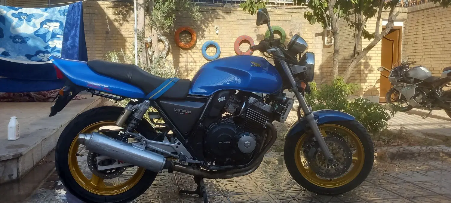 cb400|موتورسیکلت|اصفهان, عباس‌آباد|دیوار