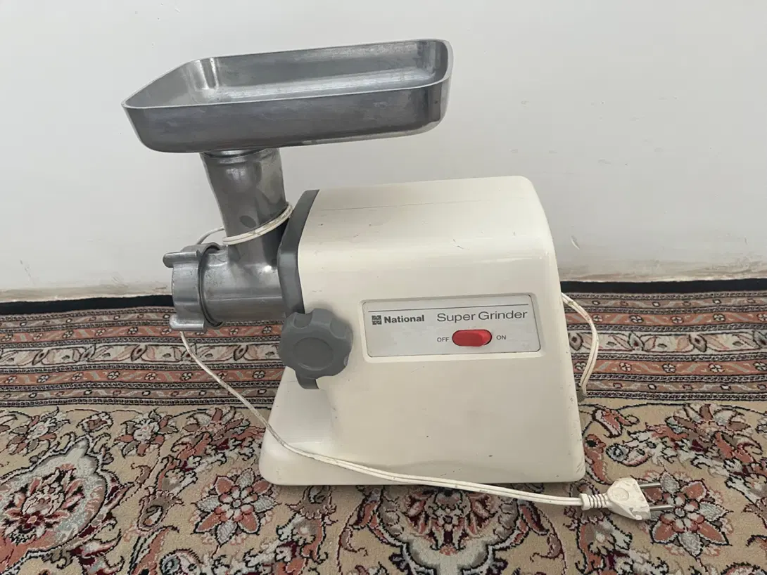چرخ گوشت|خردکن، آسیاب، غذاساز|شیراز, شهرک گلدشت حافظ|دیوار