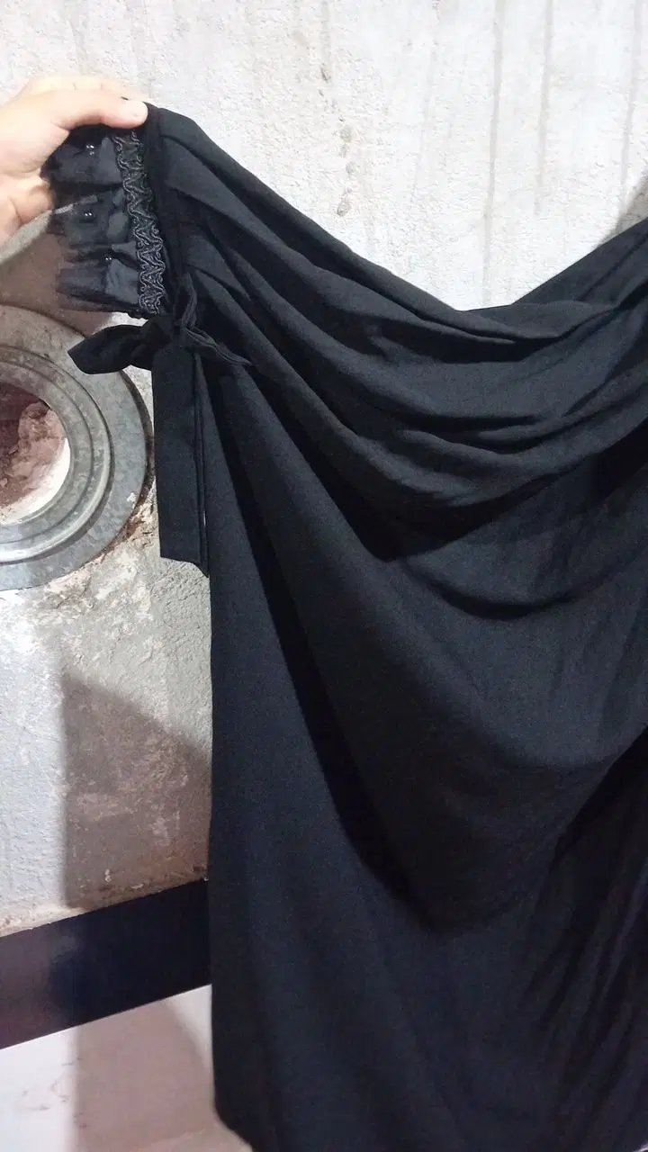 چادر|لباس|داراب, |دیوار