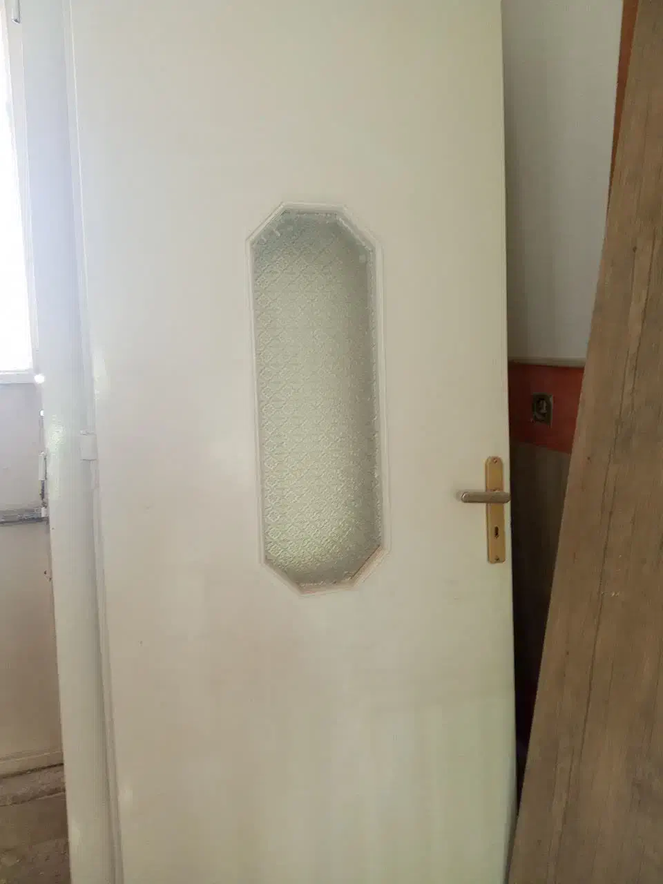 درب چوبی|مصالح و تجهیزات ساختمان|قم, شهید صیاد شیرازی|دیوار