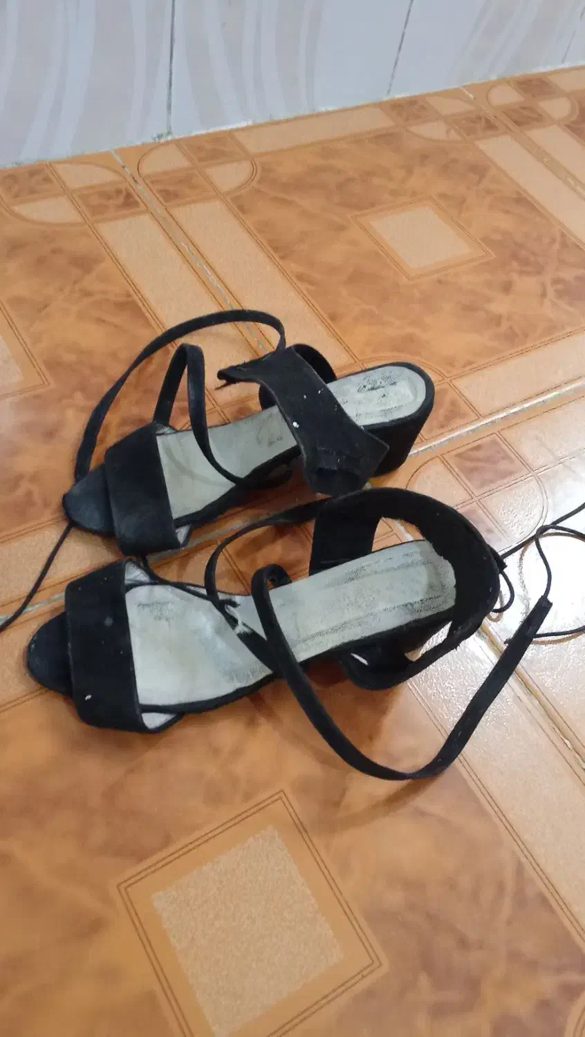 کفش|کیف، کفش، کمربند|کوهدشت, |دیوار