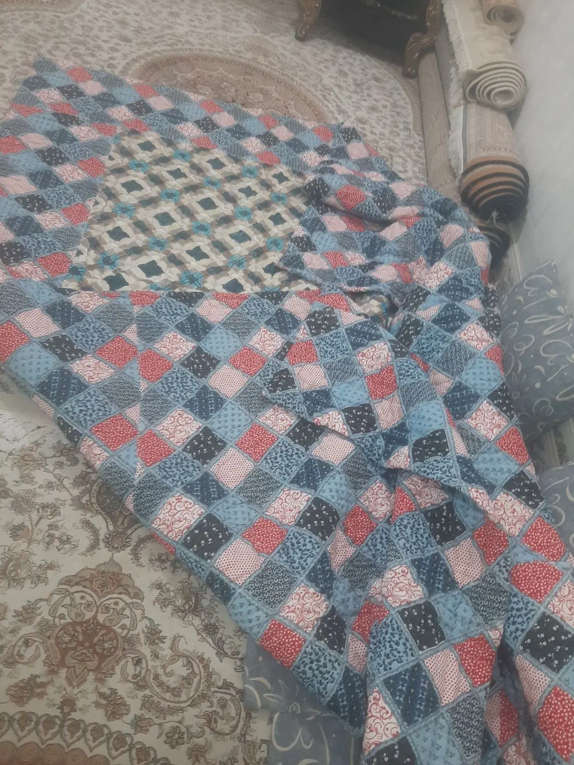 لحاف کرسی|رختخواب، بالش، پتو|شاهین‌شهر, گرگاب|دیوار