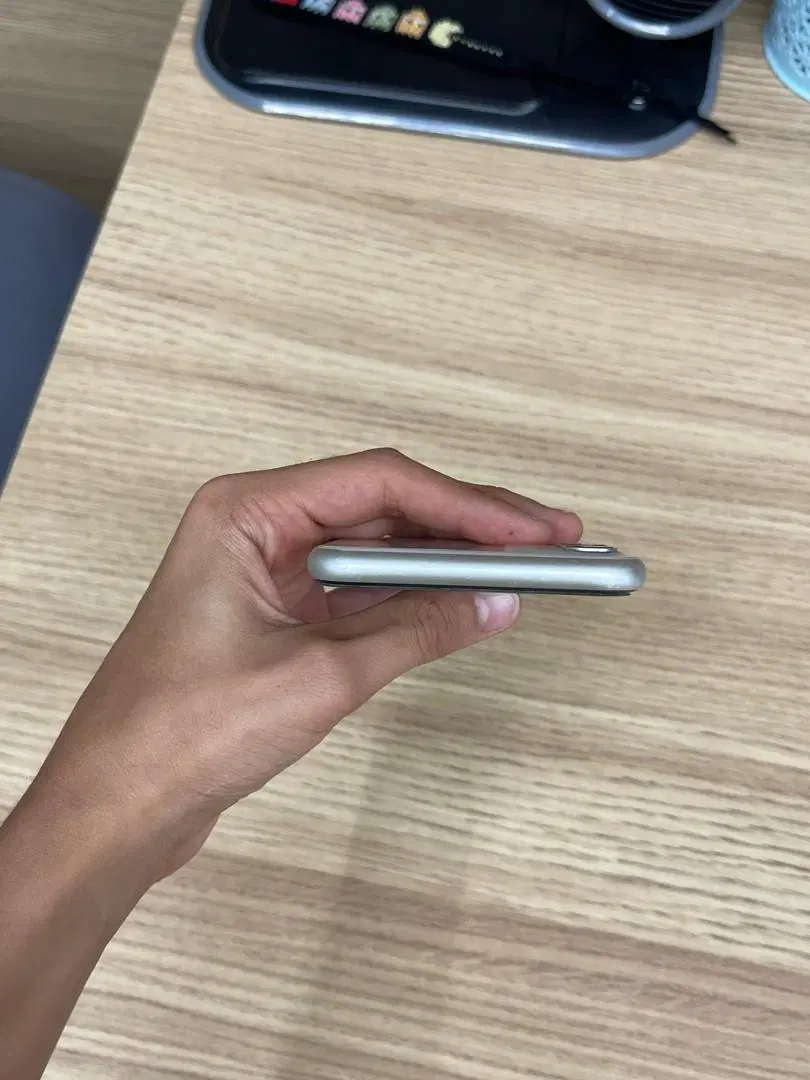 iphone 11|موبایل|خمام, |دیوار