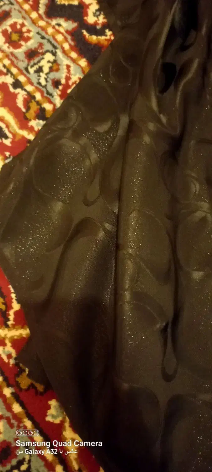 چادر سیاه|لباس|اردبیل, |دیوار