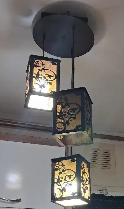 لوستر|لوستر و چراغ آویز|پرند, فاز ۶|دیوار