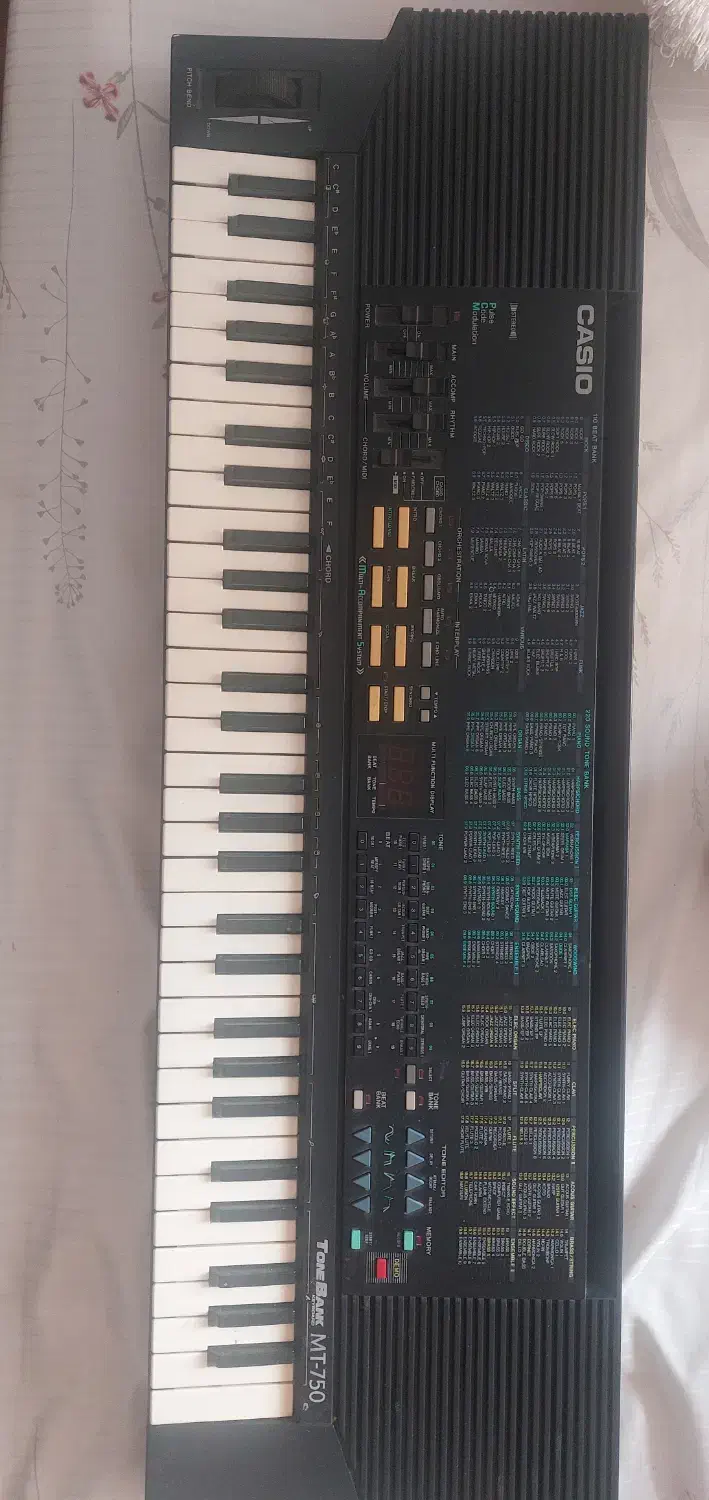 کیبوردMT750|پیانو، کیبورد، آکاردئون|تهران, تهرانپارس غربی|دیوار