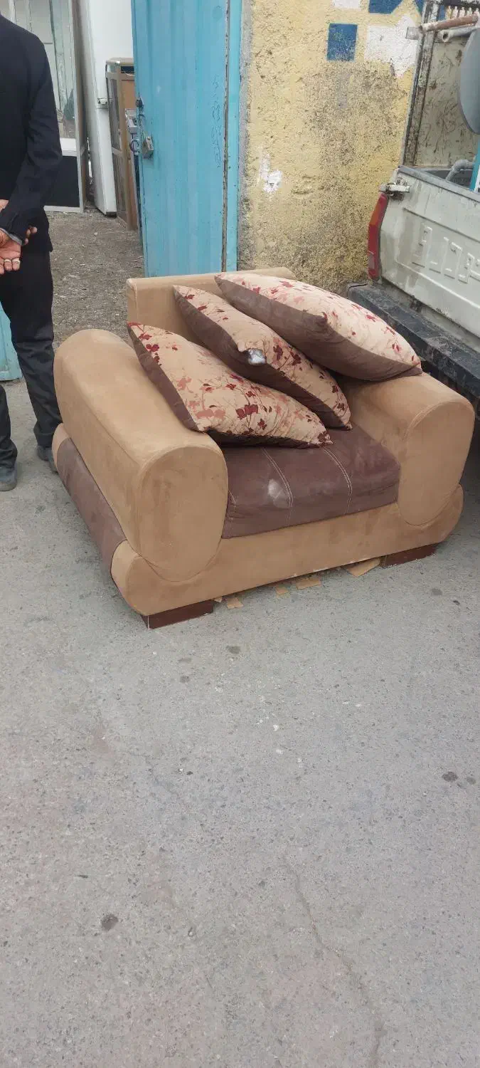 مبل راحتی .|مبلمان خانگی و میز عسلی|مشهد, آبکوه|دیوار