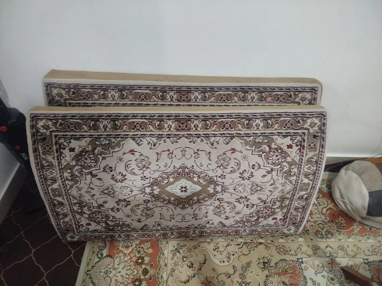 فروش|پشتی|پرند, فاز ۴|دیوار