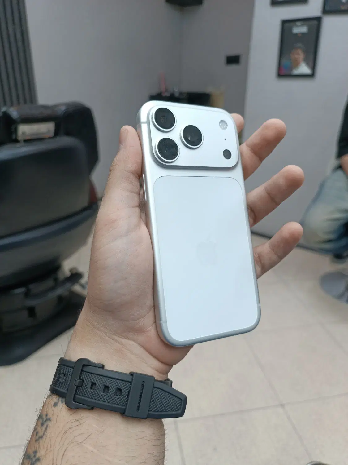 17pro 256 aha|موبایل|قم, انسجام|دیوار