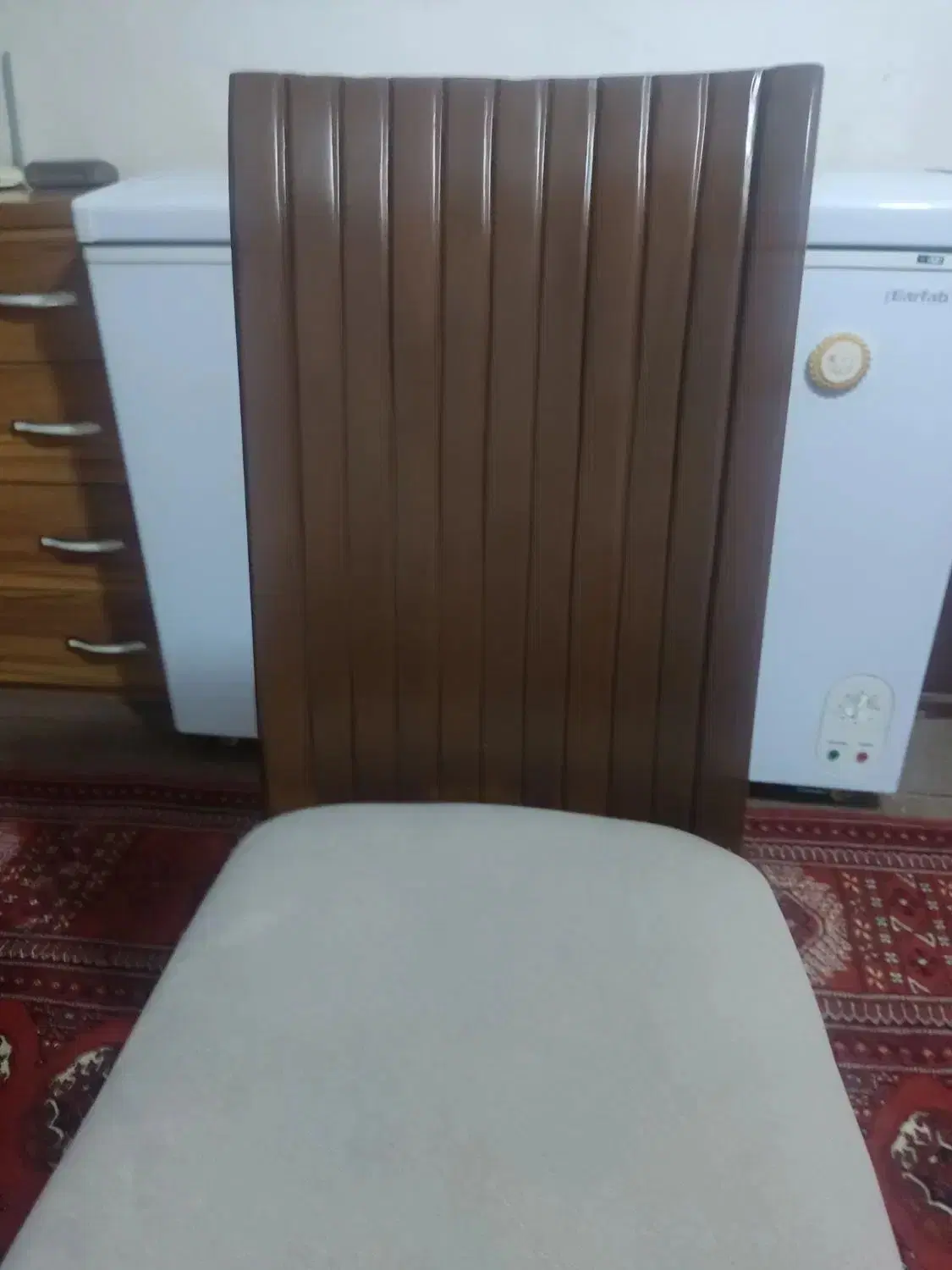 صندلی|صندلی و نیمکت|آق قلا, |دیوار