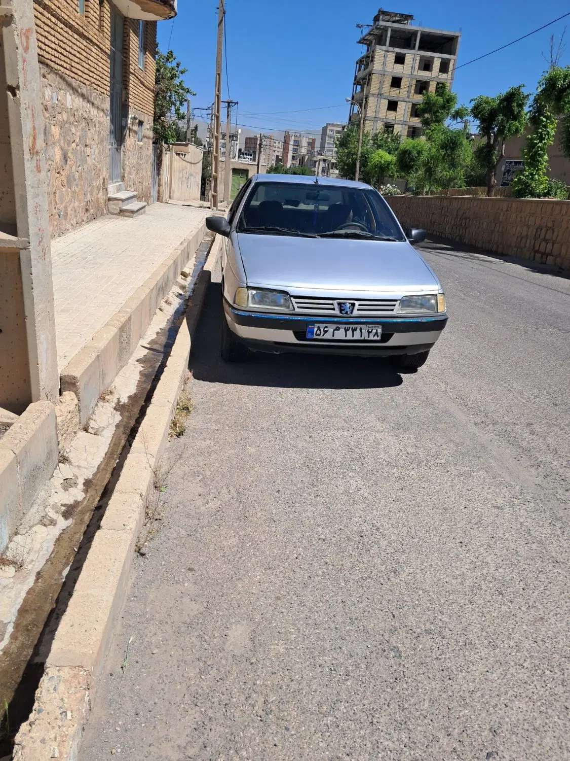 پژو ۴۰۵|خودرو سواری و وانت|نهاوند, |دیوار