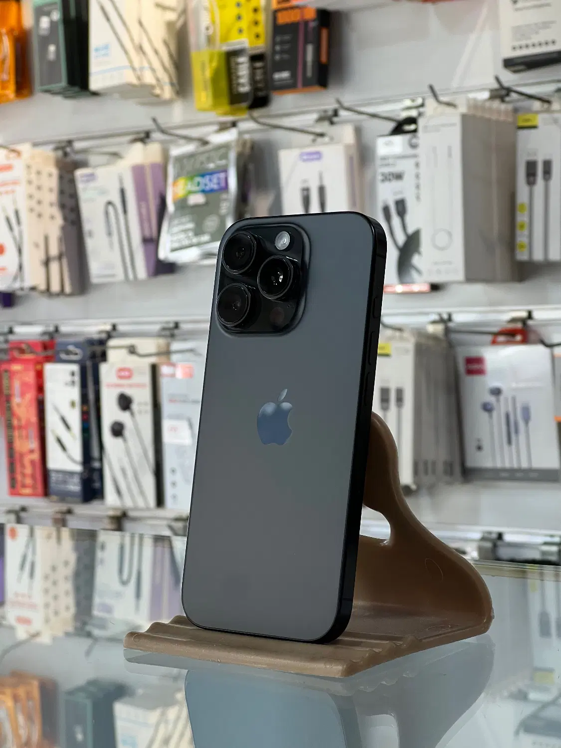 iPhone 16 pro|موبایل|قم, علی آباد سعدگان|دیوار