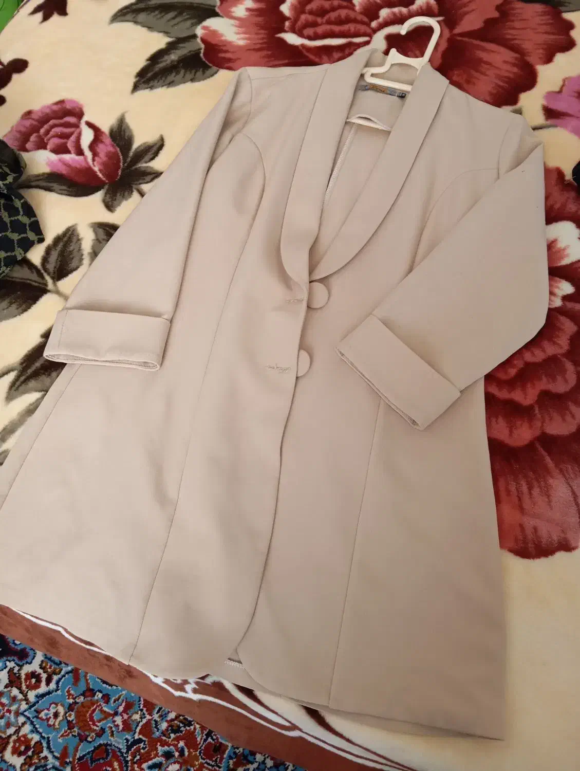 لباس|لباس|ملایر, |دیوار