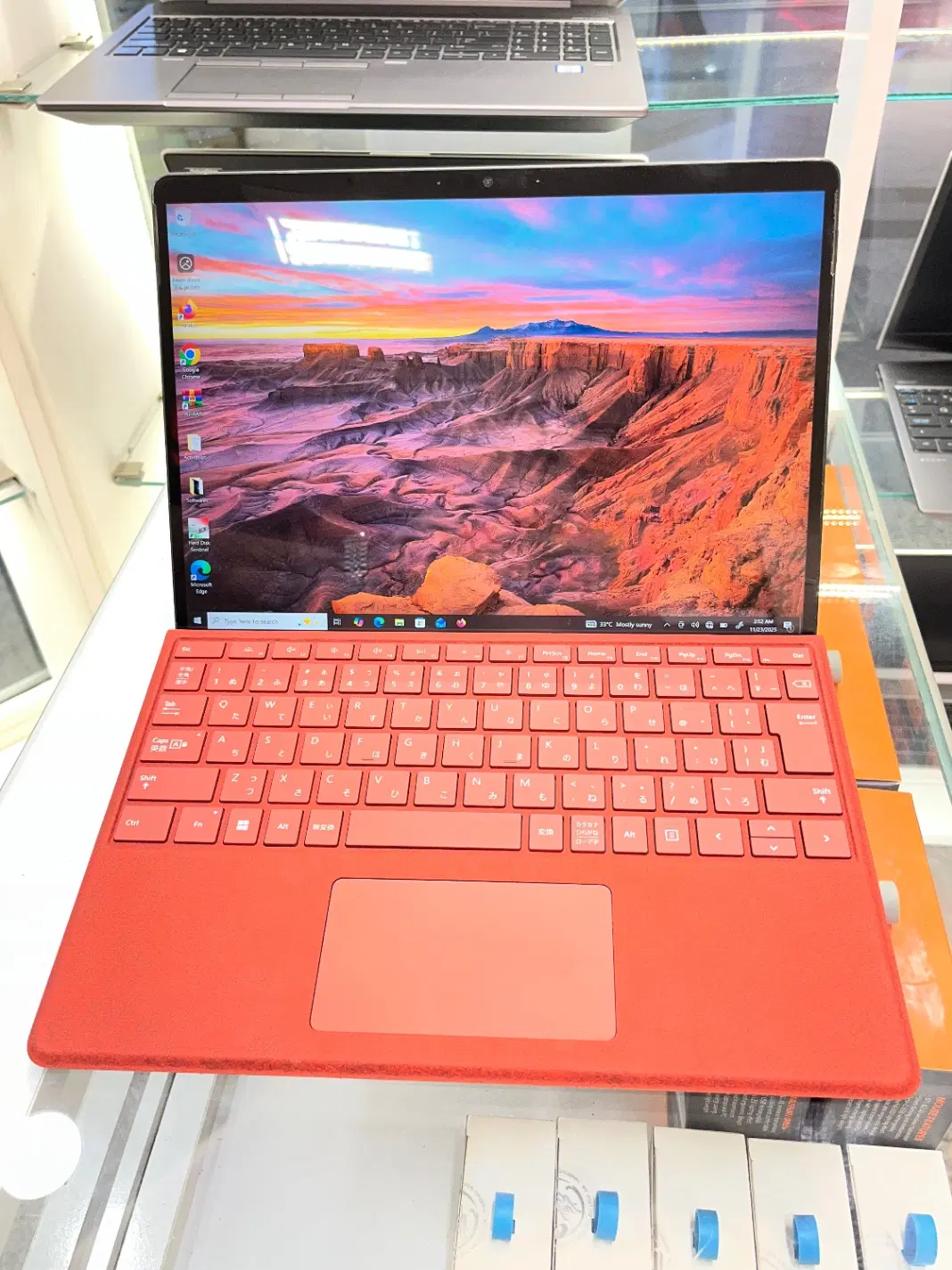 Surface pro 8|رایانه همراه|تهران, فلسطین (میدان انقلاب)|دیوار