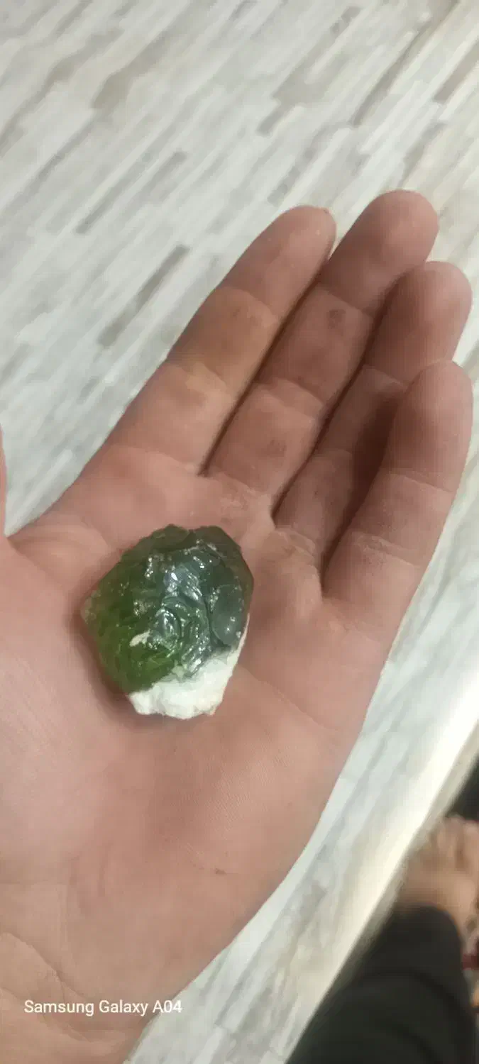 سنگ زمرد|جواهرات|باغستان, |دیوار