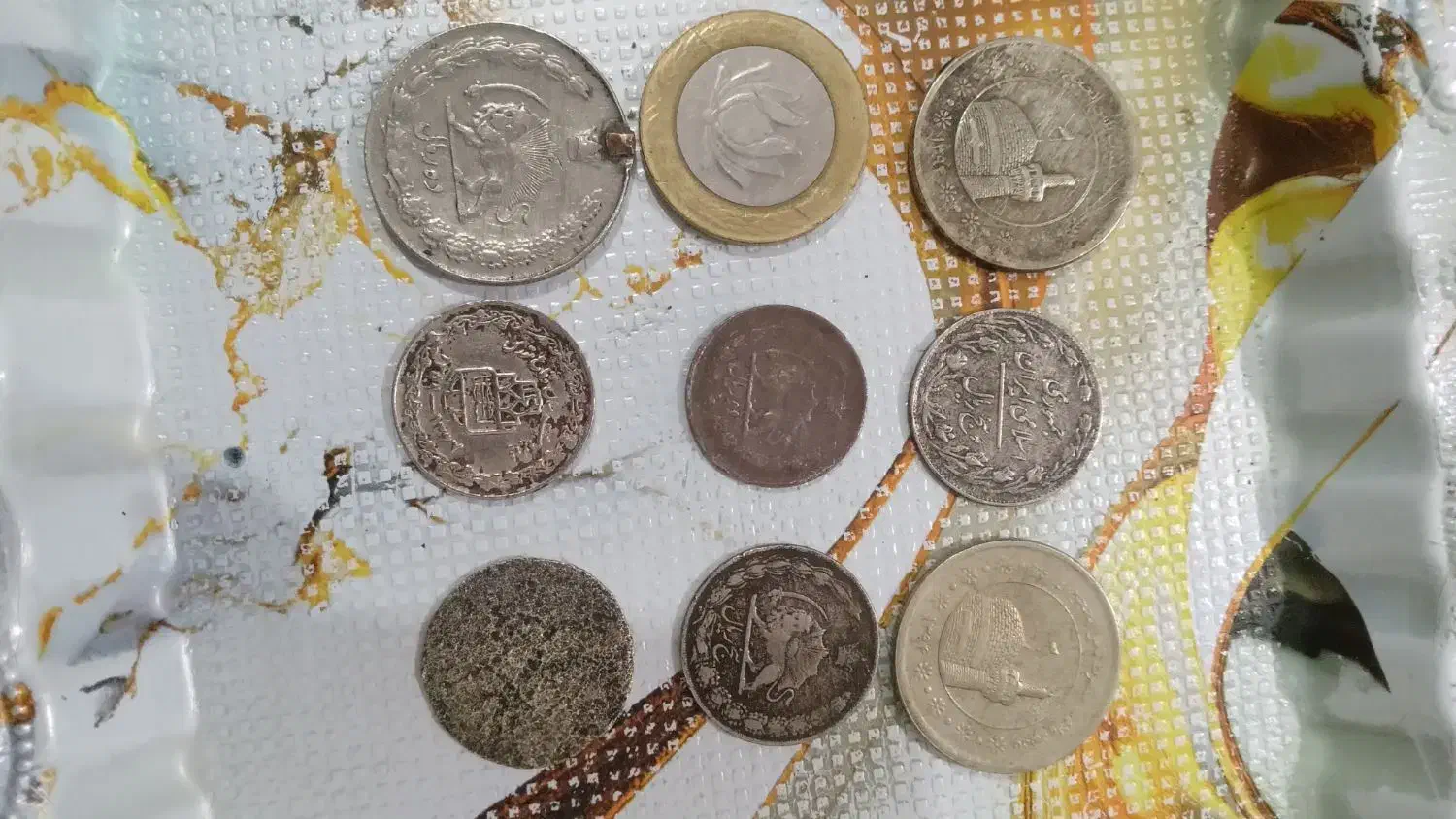 سکه قدیمی|کلکسیون سکه، تمبر، اسکناس|کبودرآهنگ, |دیوار