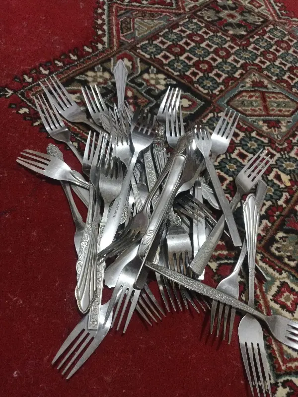 چنگال|ظروف سرو و پذیرایی|گلبهار, شهر جدید گلبهار|دیوار