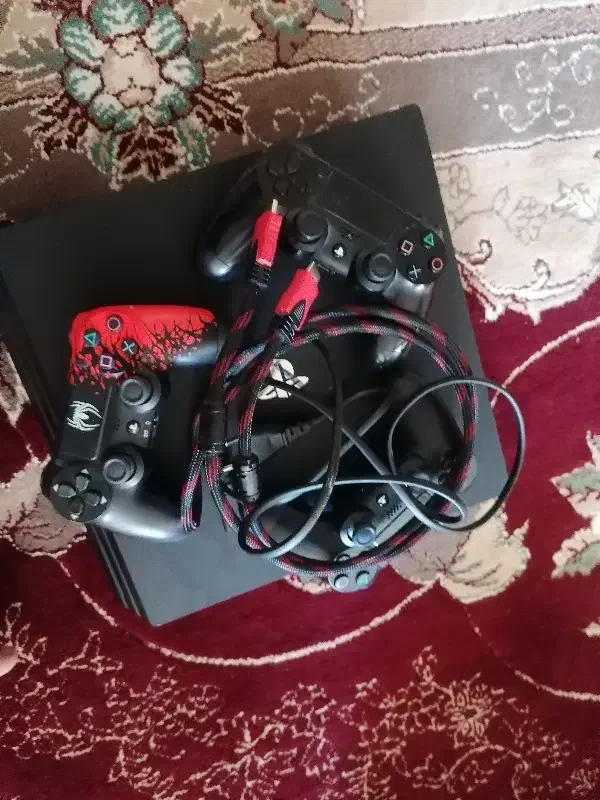PS4 پرو|کنسول، بازی ویدئویی و آنلاین|قروه, |دیوار