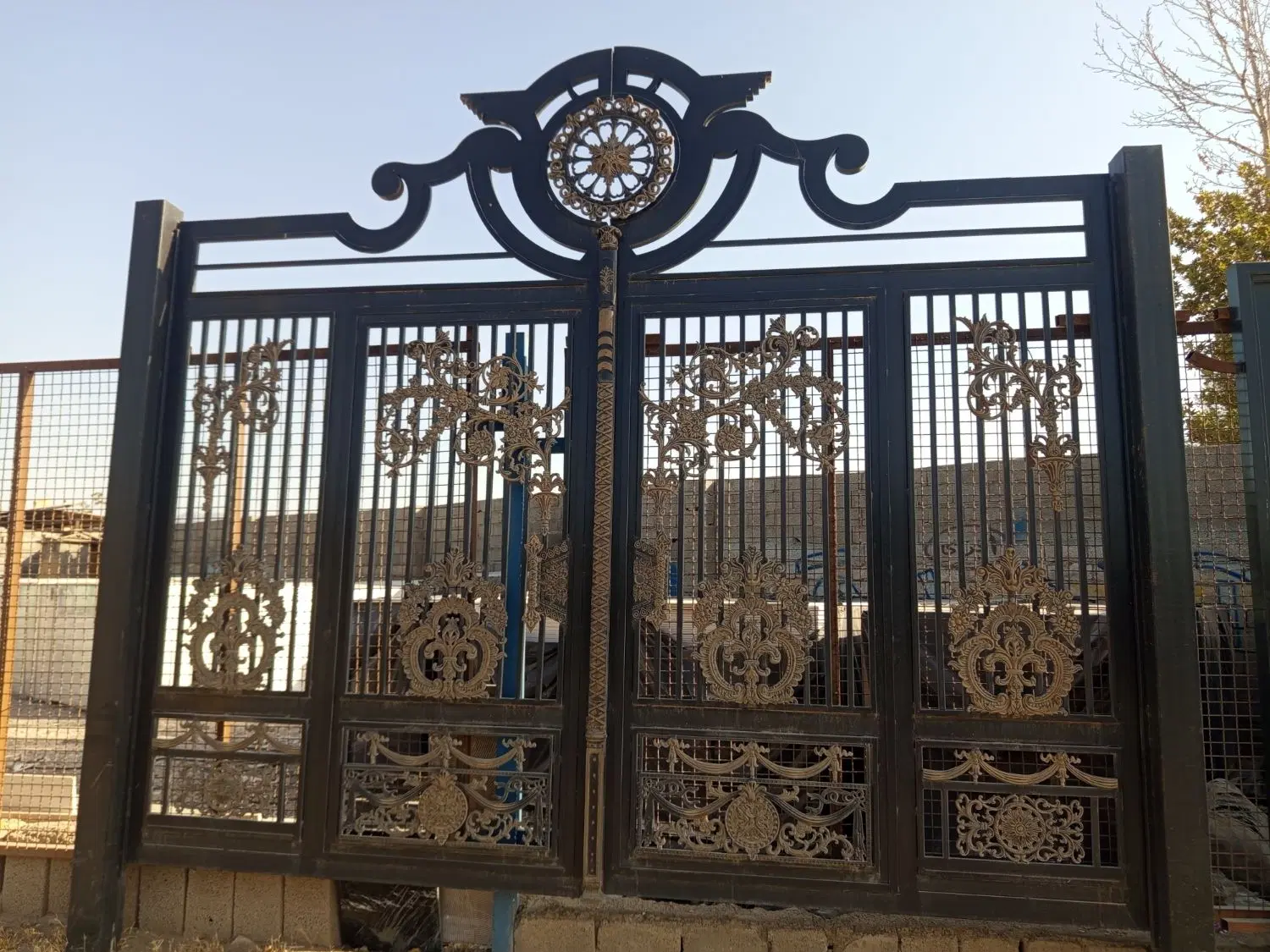 درب|مصالح و تجهیزات ساختمان|خمینی‌شهر, |دیوار