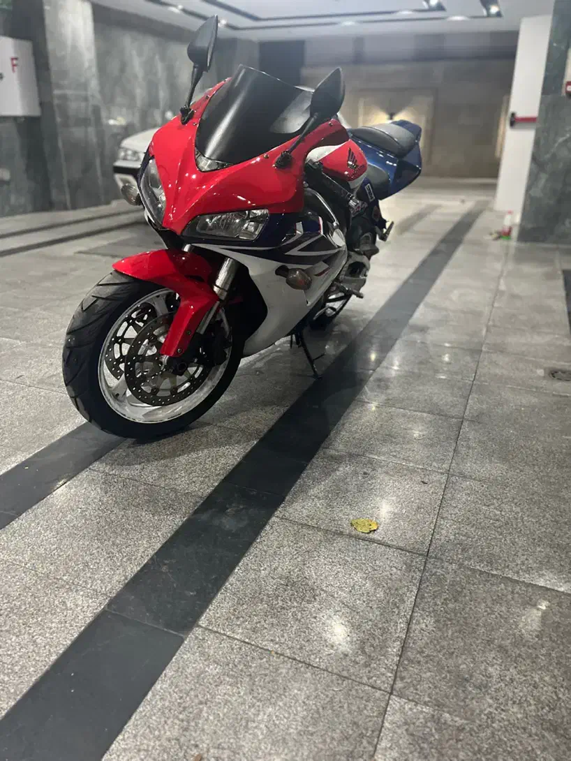 Cbr 1000 2007|موتورسیکلت|تهران, خواجه نظام الملک|دیوار