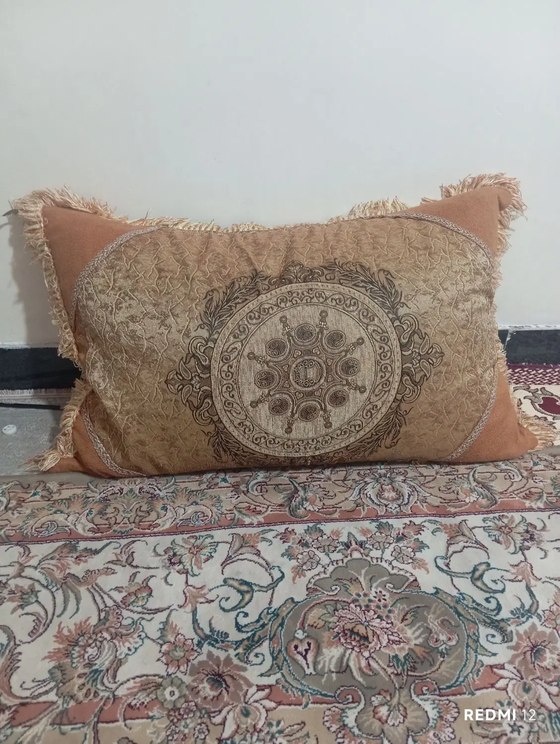 پشتی|پشتی|دهدشت, |دیوار