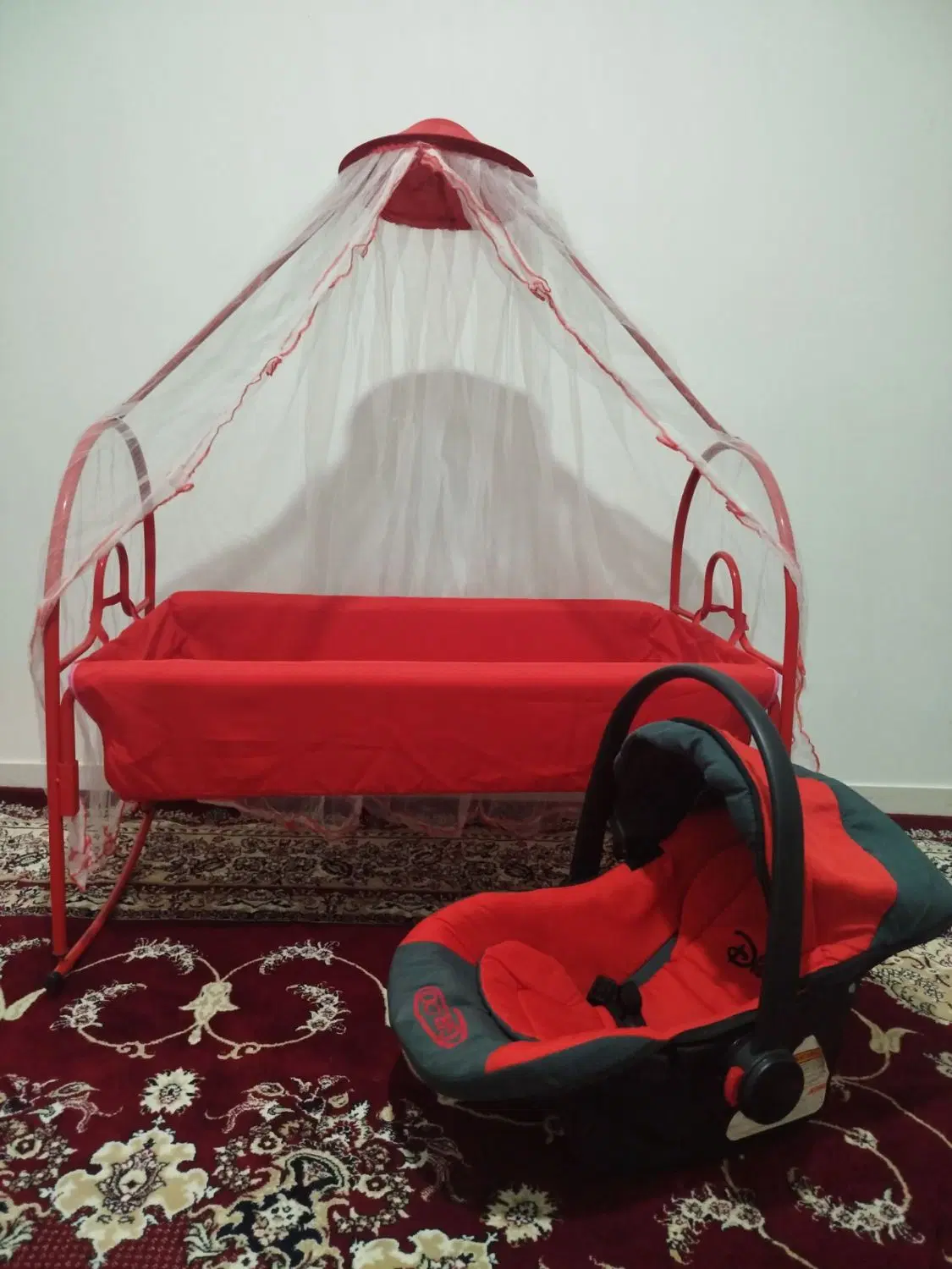 گهواره|تخت و صندلی بچه|اردبیل, |دیوار