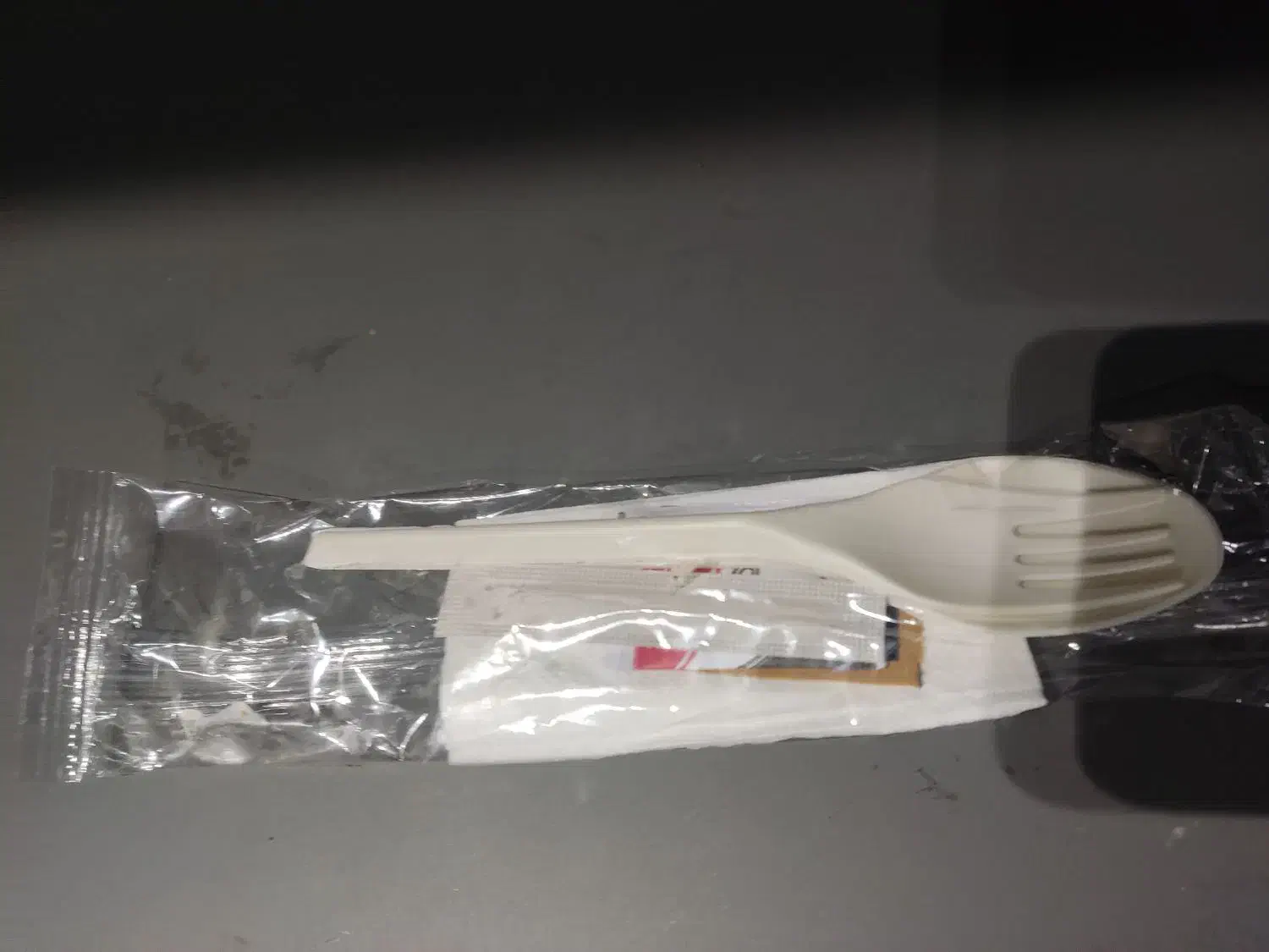 قاشق چنگال|ظروف نگهدارنده، پلاستیکی، یک‌بارمصرف|بندر کنگان, |دیوار