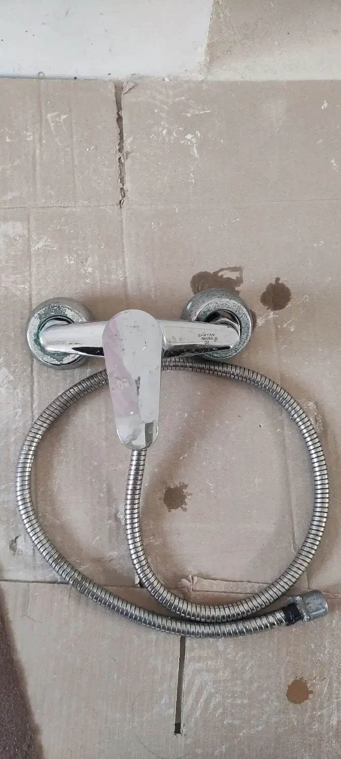 شیر الات|لوازم سرویس بهداشتی|لاهیجان, انقلاب|دیوار