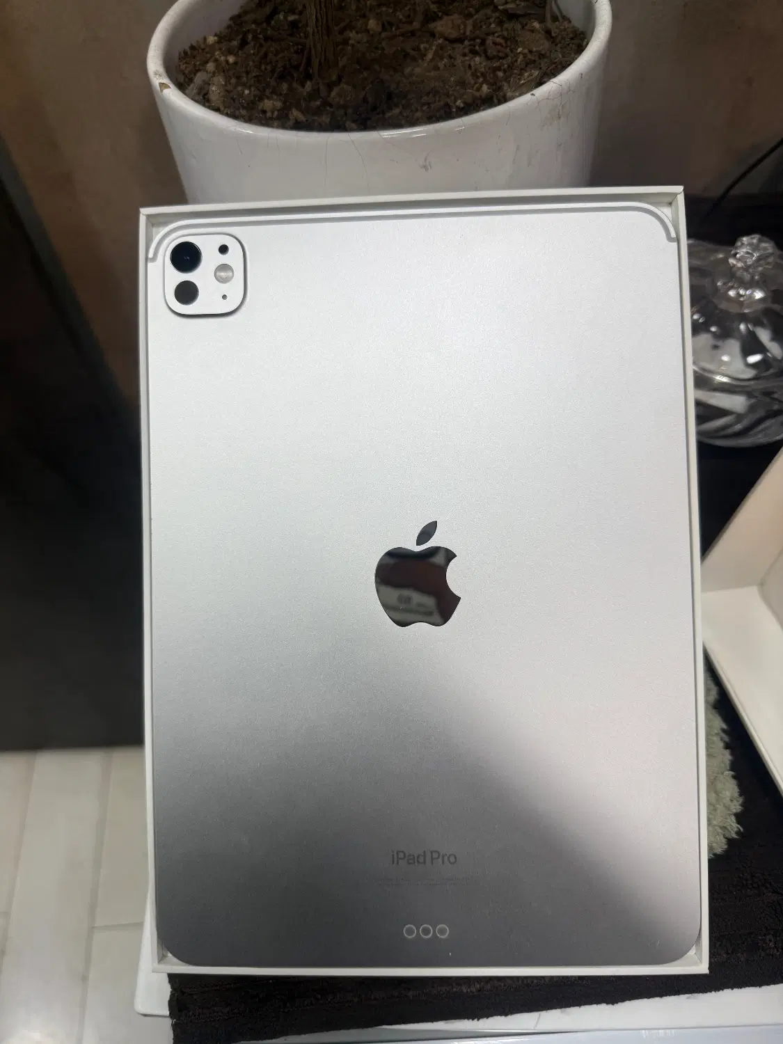 Ipad m5|تبلت|تهران, فلسطین (میدان انقلاب)|دیوار