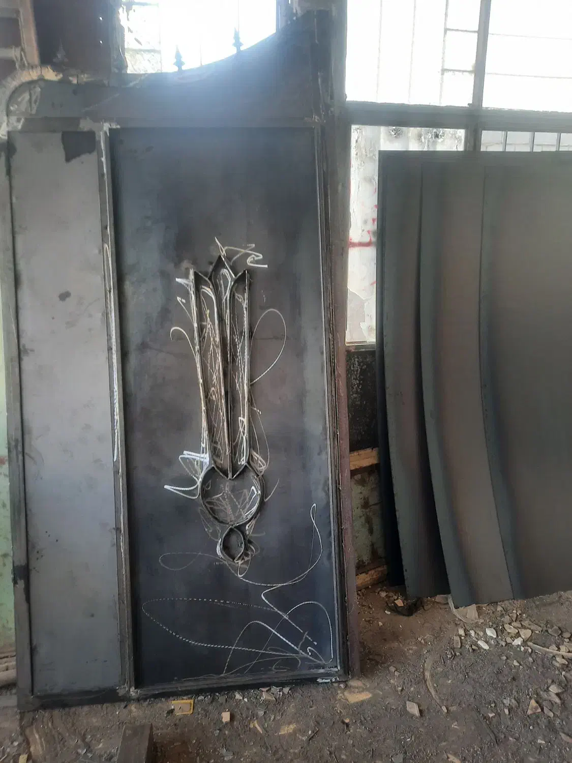 درب حیاط|مصالح و تجهیزات ساختمان|زهک, |دیوار