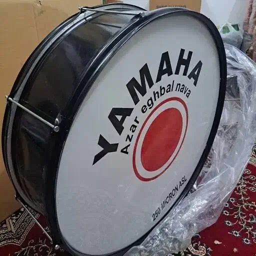 طبل|درام و پرکاشن|صومعه‌سرا, |دیوار
