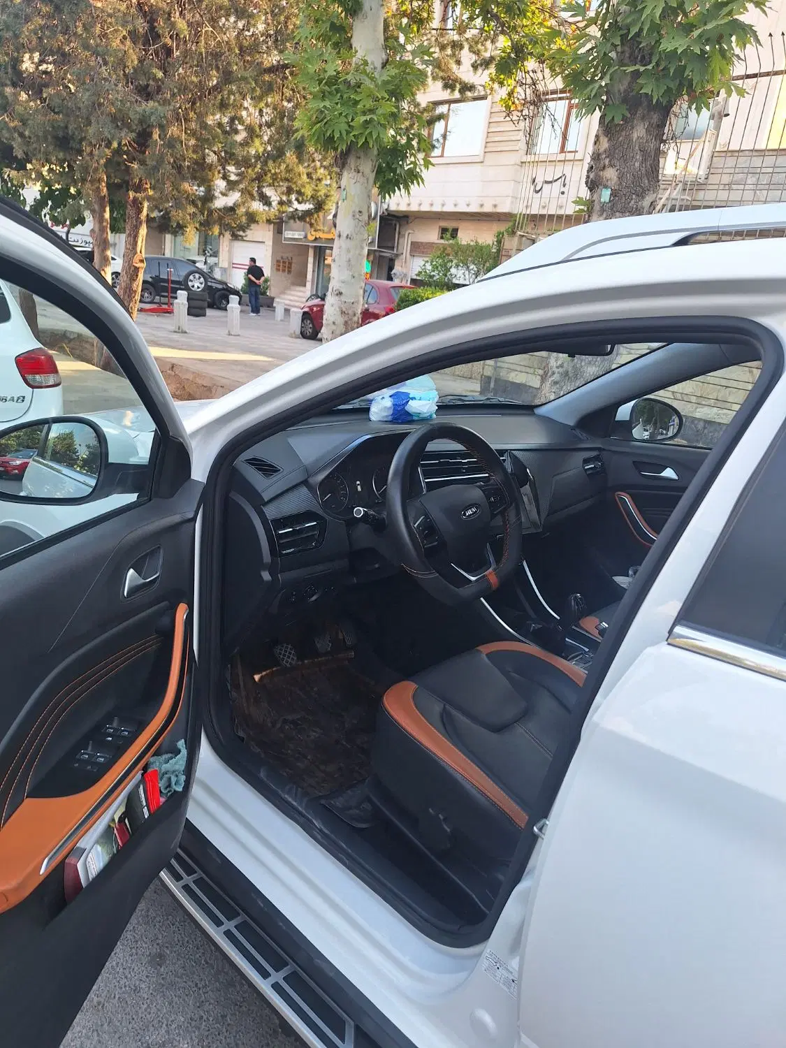 x22 pro|خودرو سواری و وانت|شیراز, شهرک گلستان شمالی|دیوار
