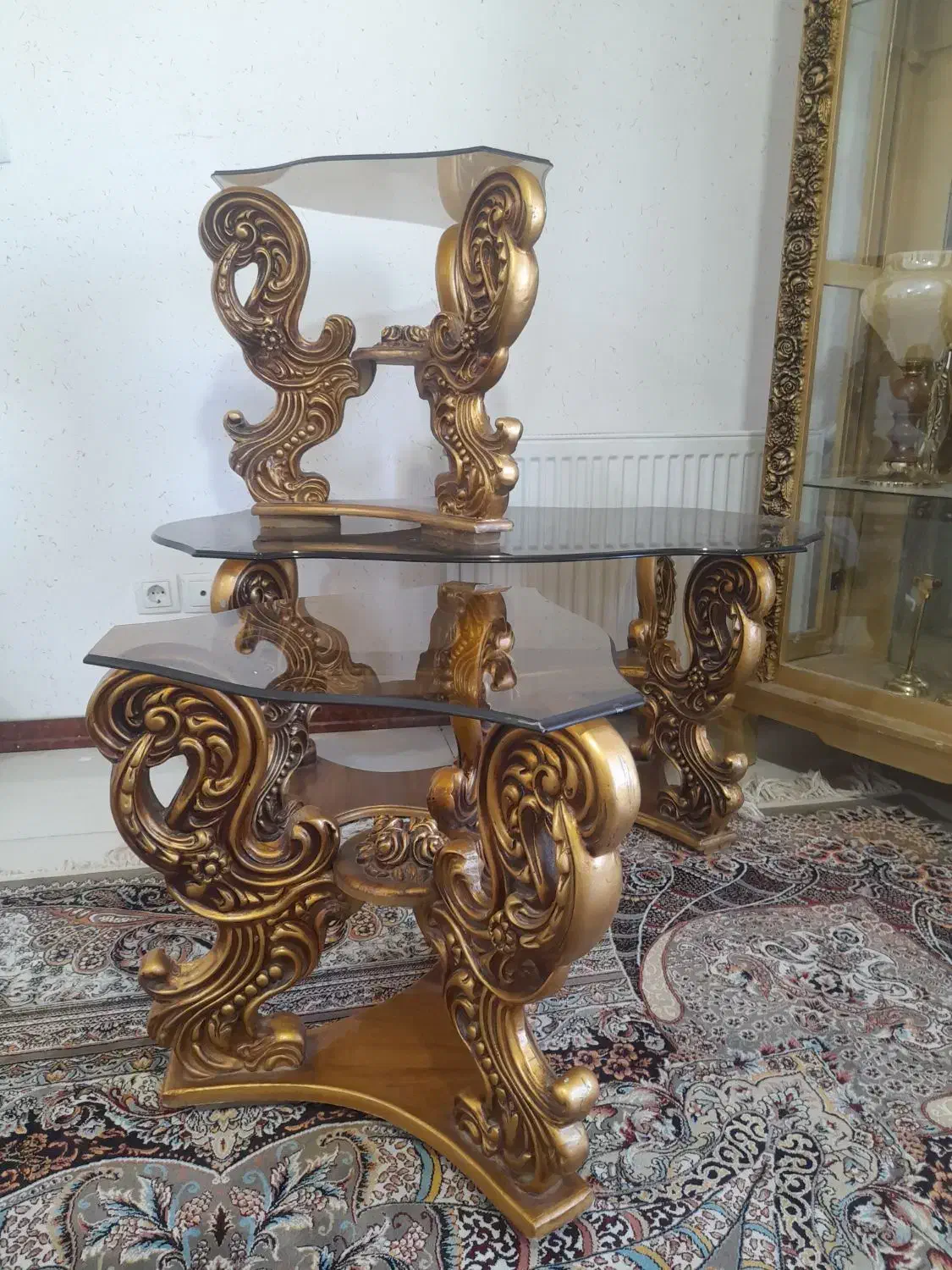 میز و گل میز|میز و صندلی غذاخوری|اصفهان, توپخانه ارتش|دیوار