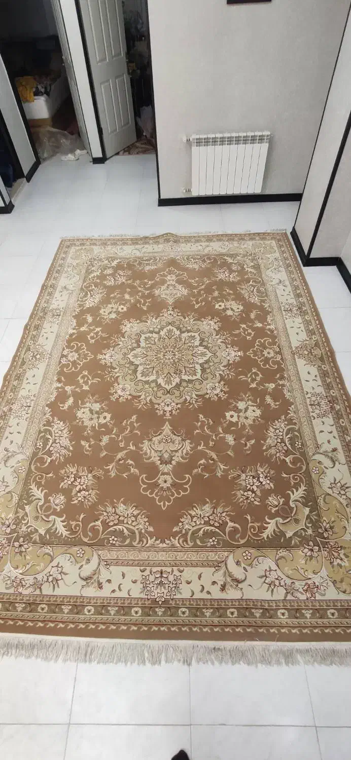 فرش ۹ متری|فرش|کرج, چهارصد دستگاه|دیوار