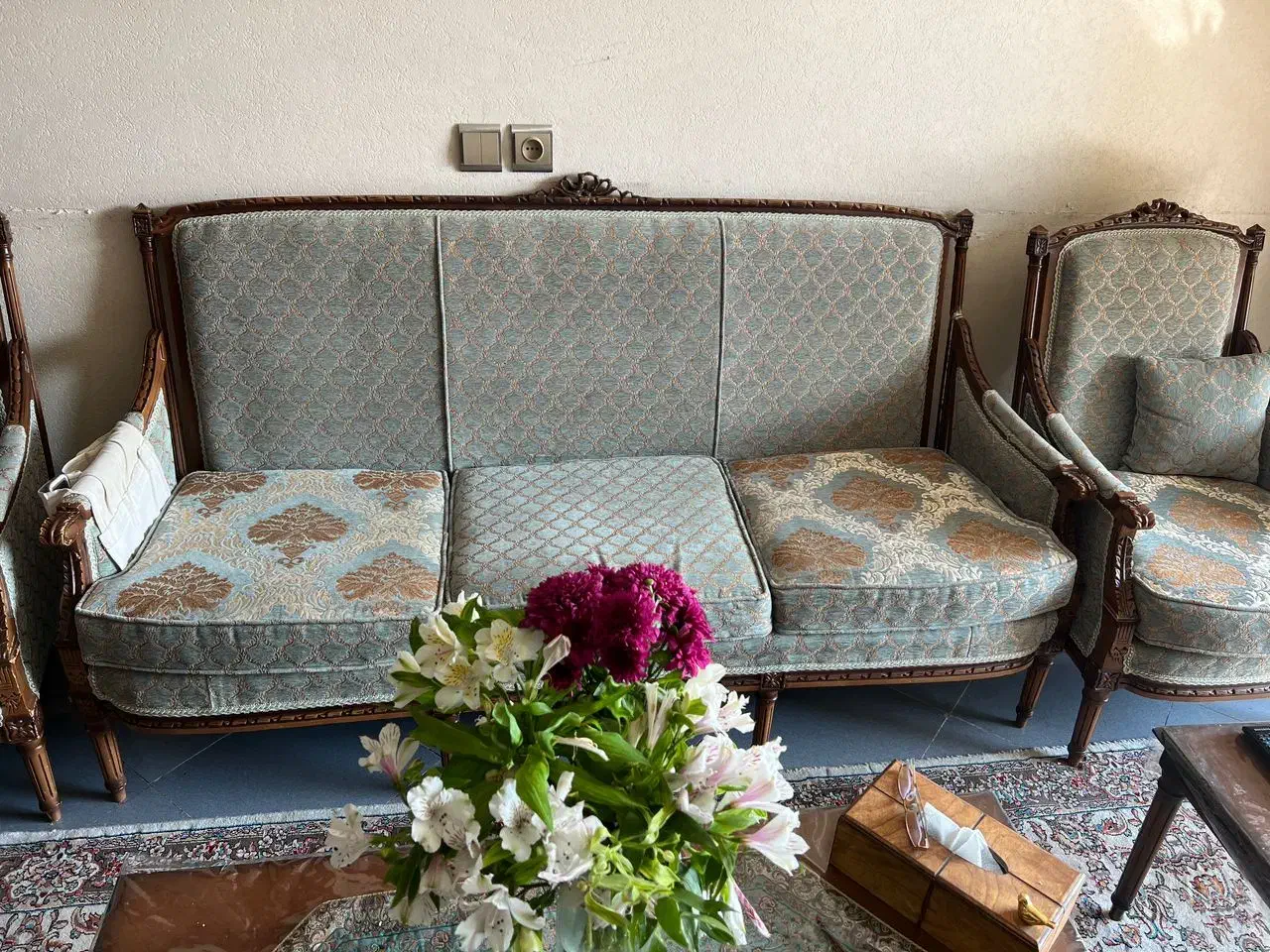 مبلمان|مبلمان خانگی و میز عسلی|اصفهان, سیچان|دیوار