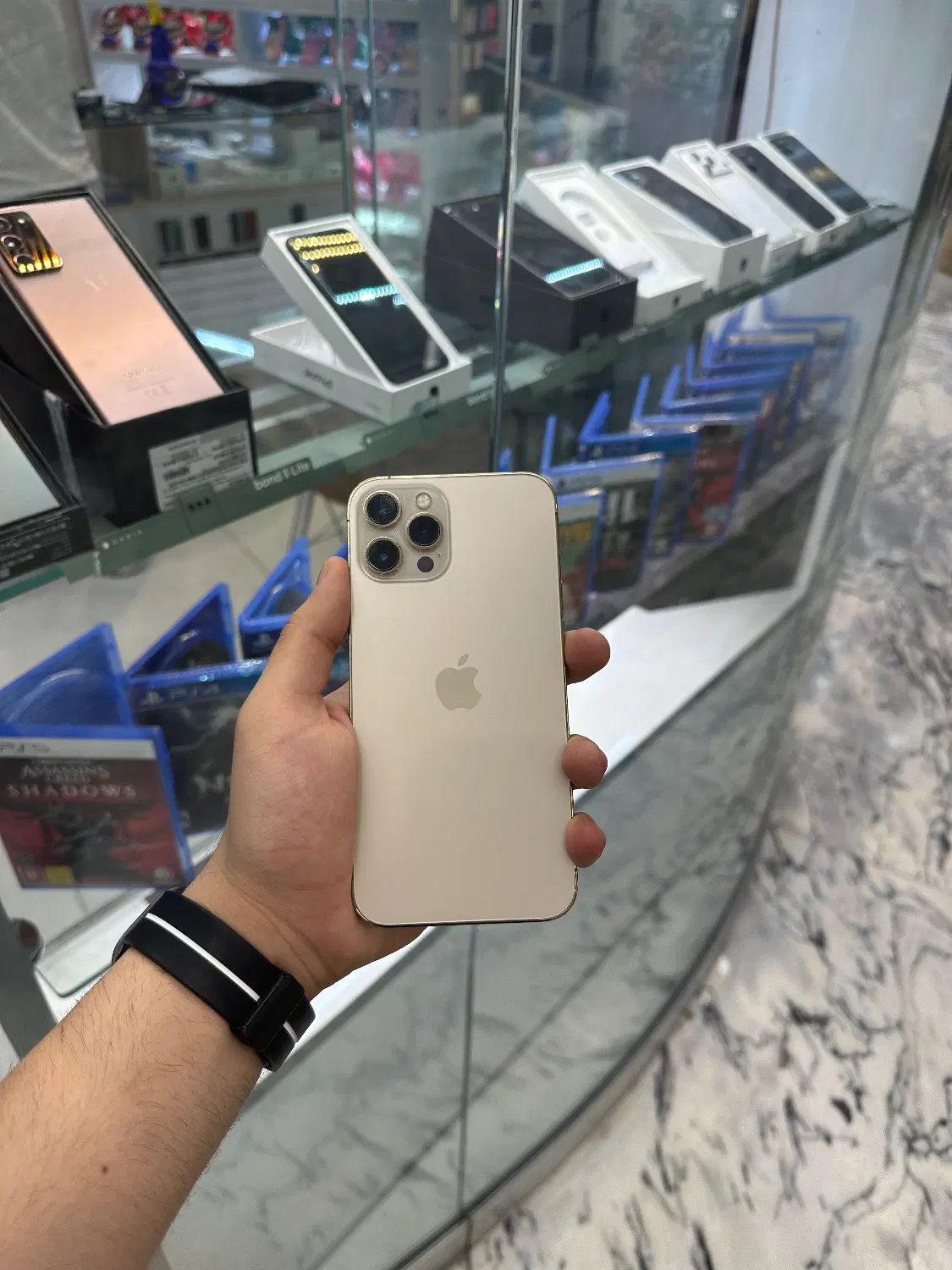 12 pro max|موبایل|تهران, صادقیه|دیوار