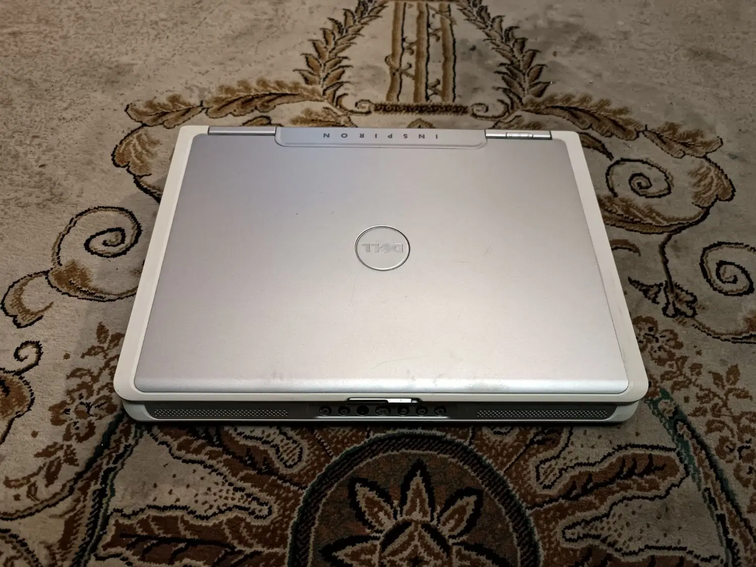 Dell inspiron 6400|رایانه همراه|اندیشه, اندیشه فاز ۱|دیوار