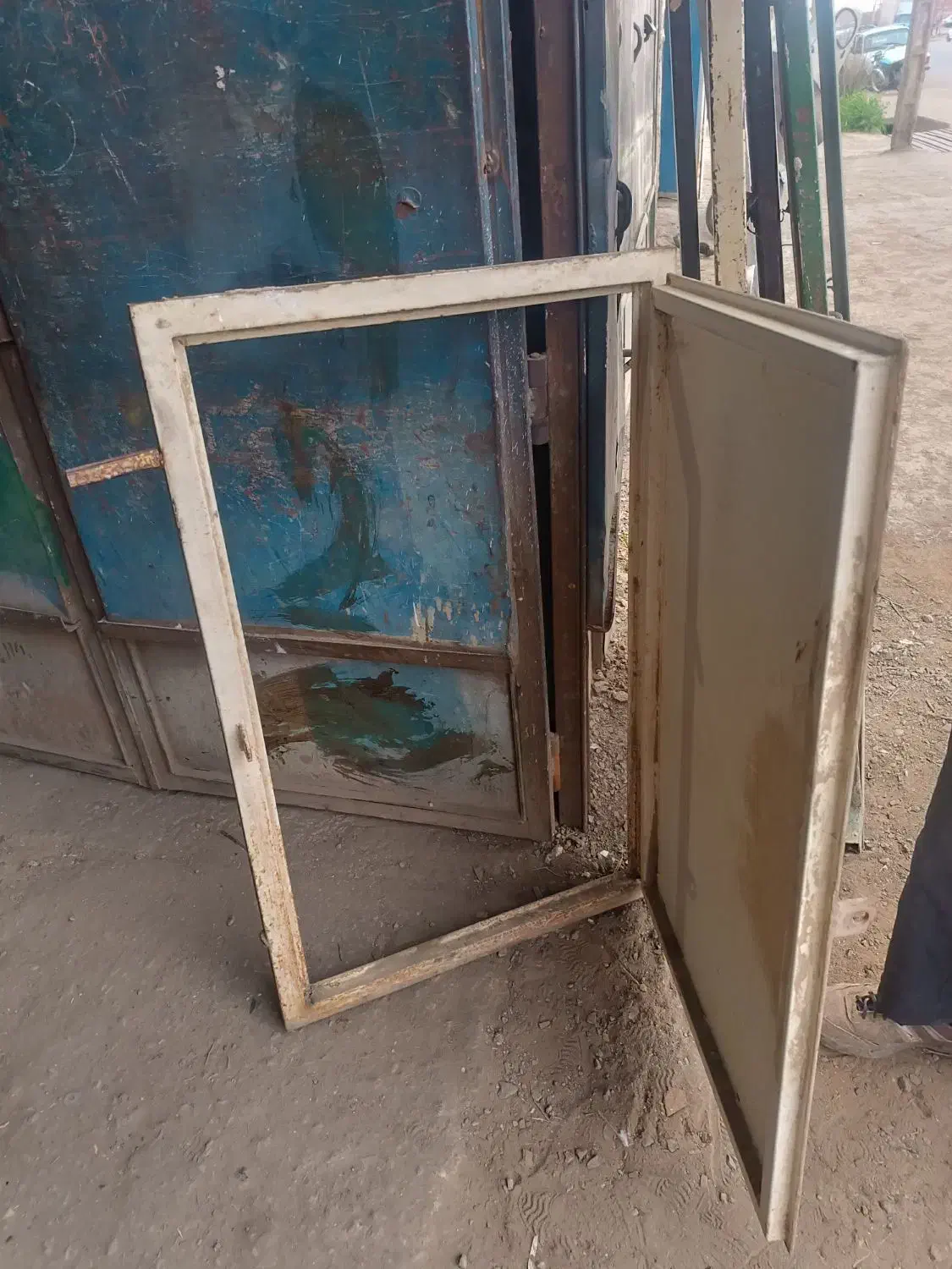 درب‌‌اهنی|مصالح و تجهیزات ساختمان|سبزوار, باهنر|دیوار