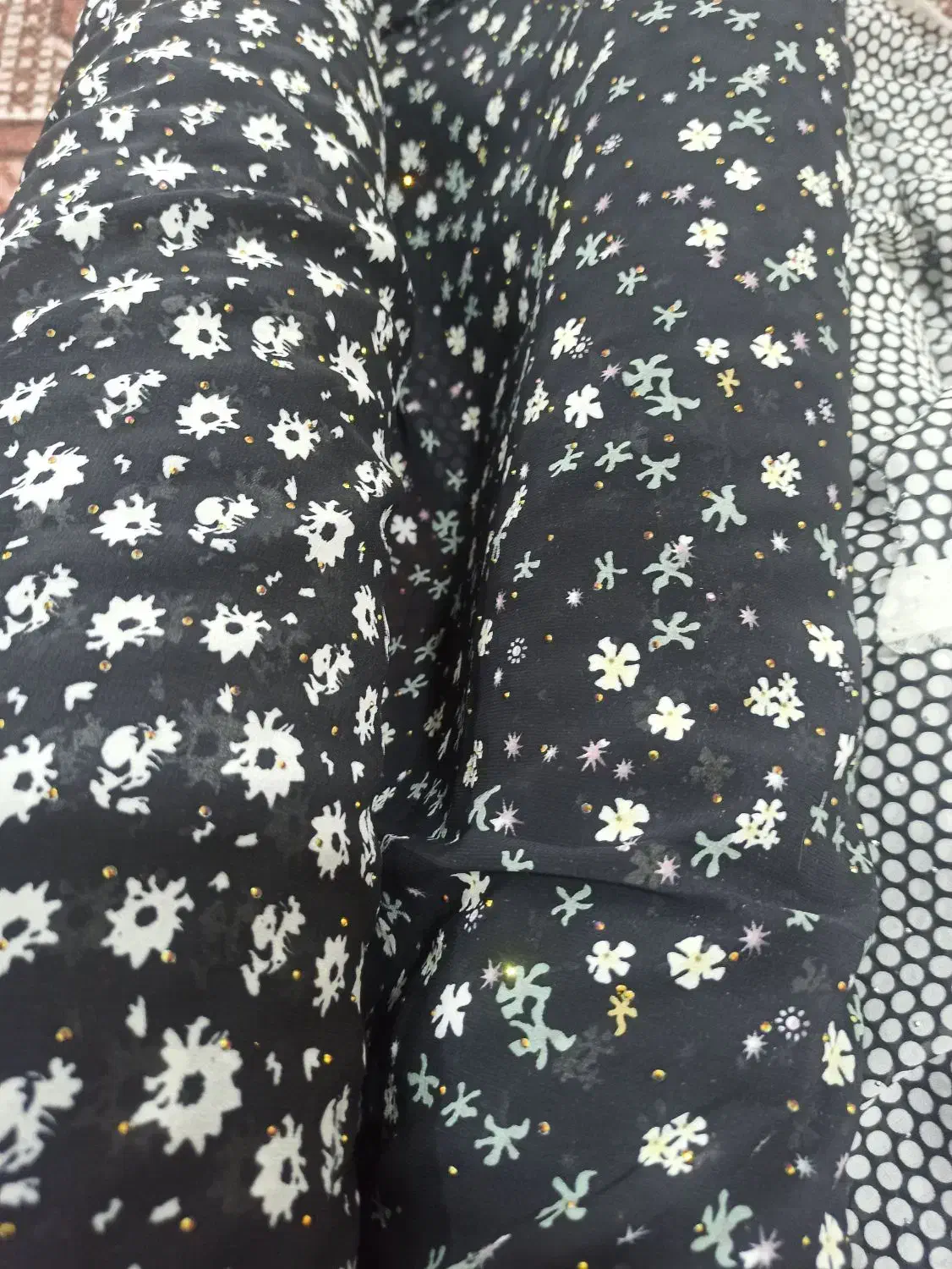 زرینی|لوازم خیاطی و بافتنی|سراوان, |دیوار