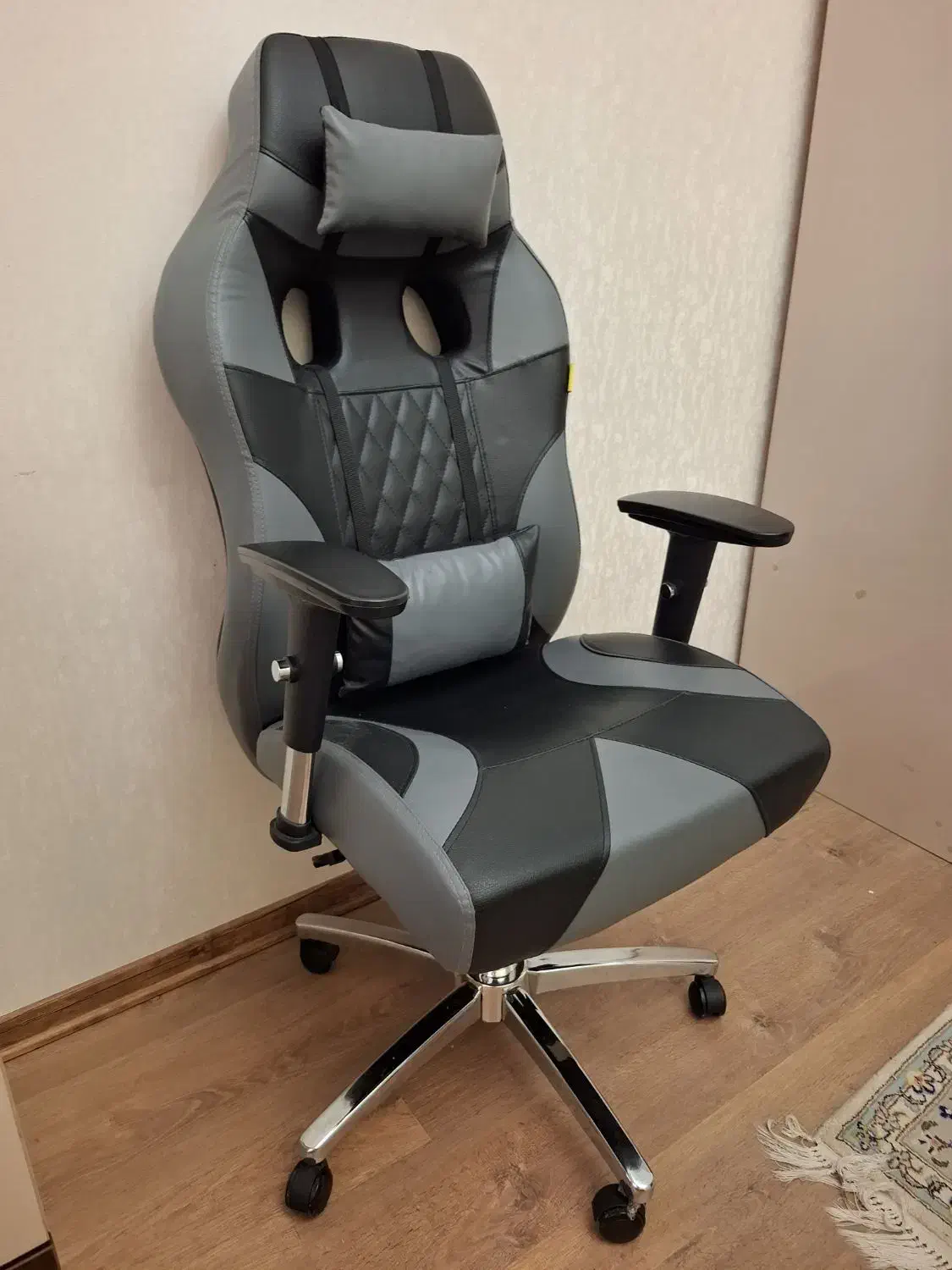 صندلی گیمینگ|صندلی و نیمکت|تهران, اقدسیه|دیوار