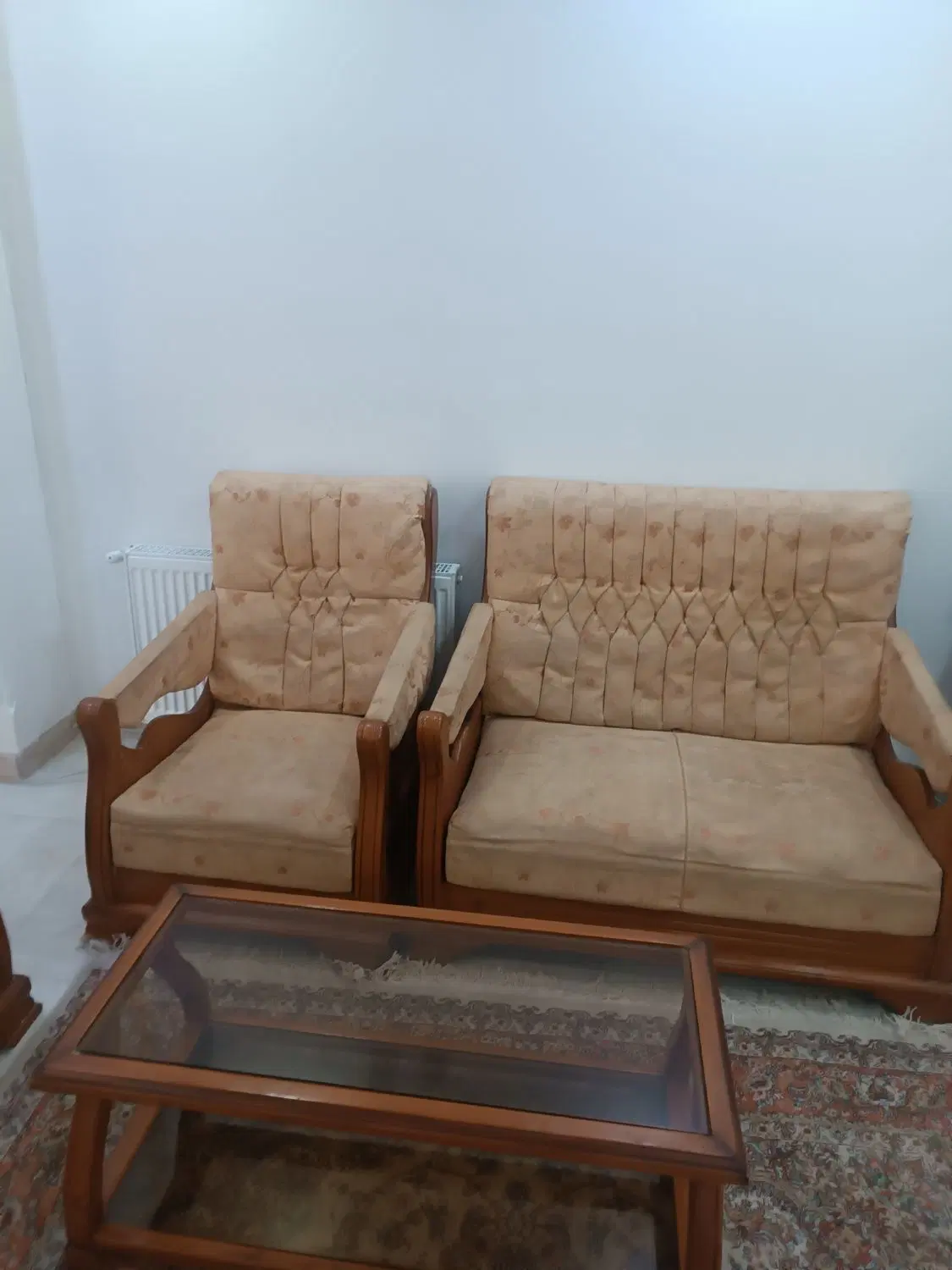مبل|مبلمان خانگی و میز عسلی|رشت, کوی غلام نیا|دیوار