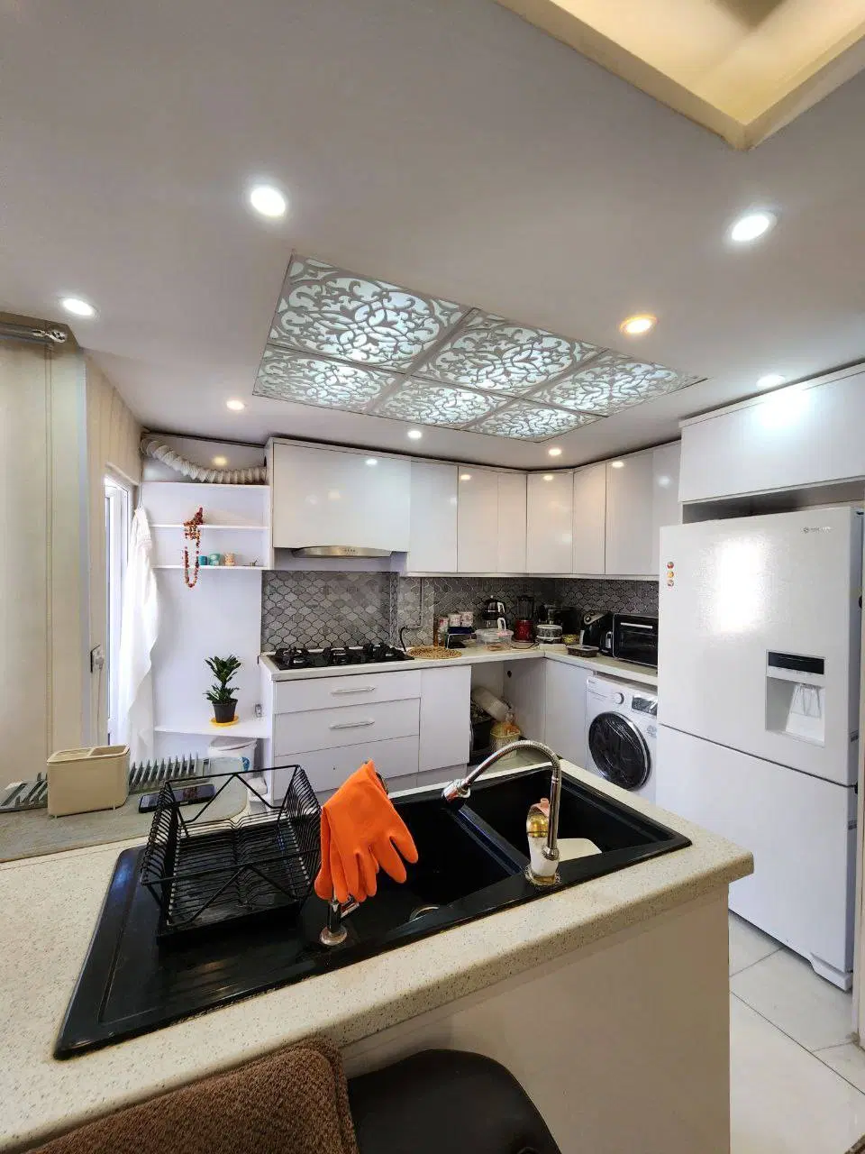 فروش 110متری روبه نما/فول امکانات/گلشهر - Ansicht 2
