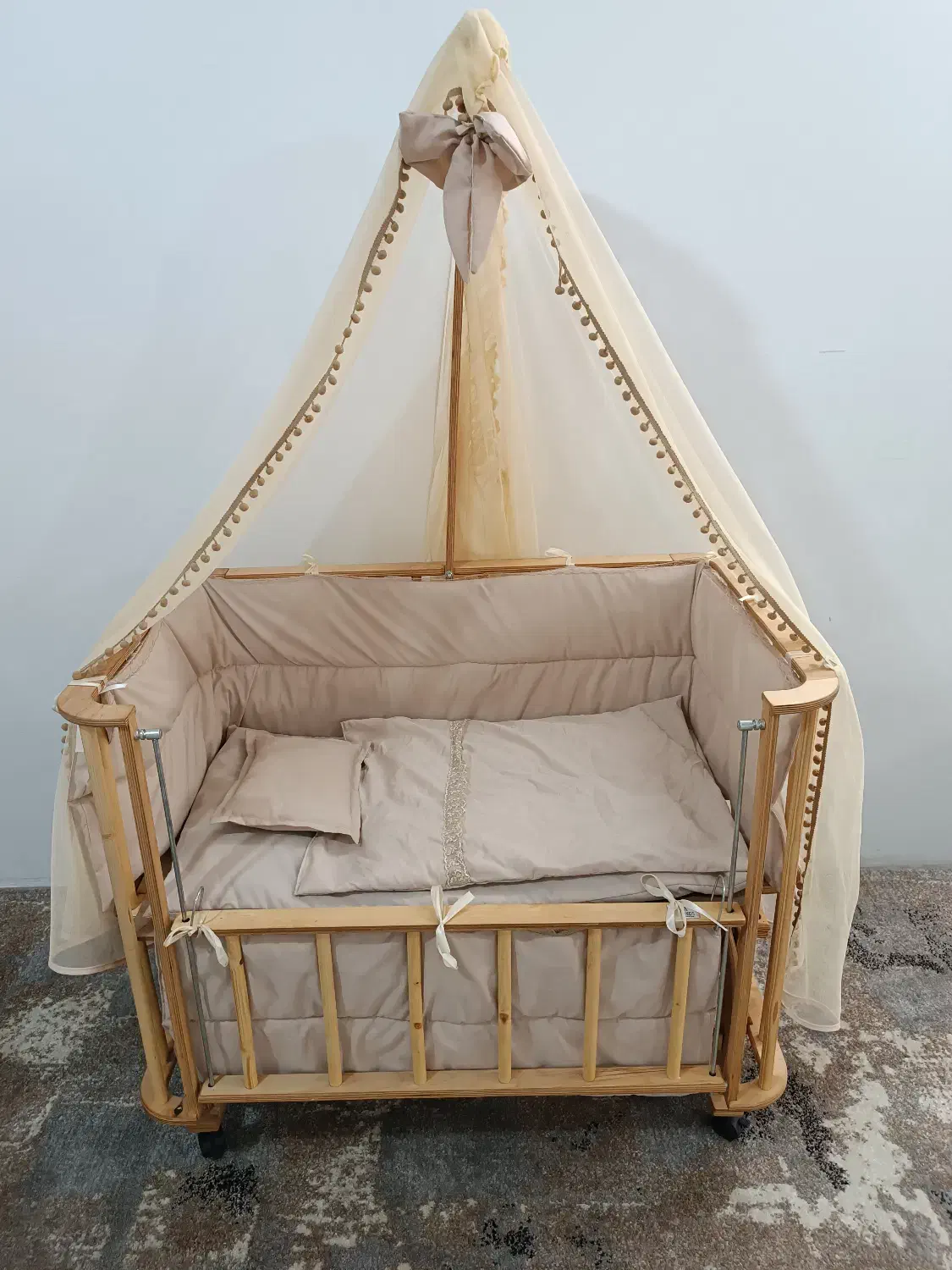 گهواره|تخت و صندلی بچه|باقرشهر, |دیوار