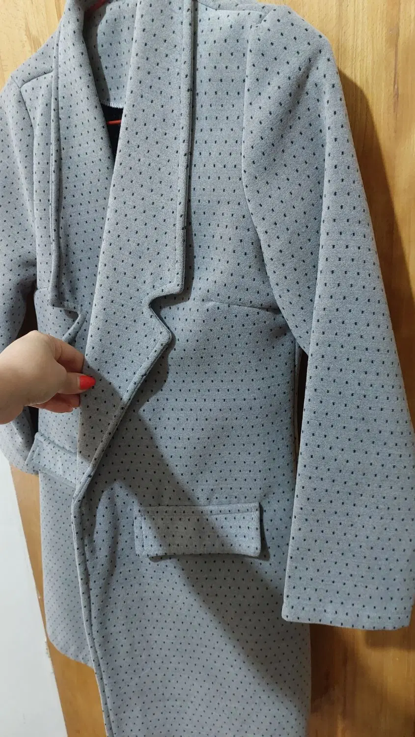 پالتو|لباس|شیراز, چوگیاه‎|دیوار