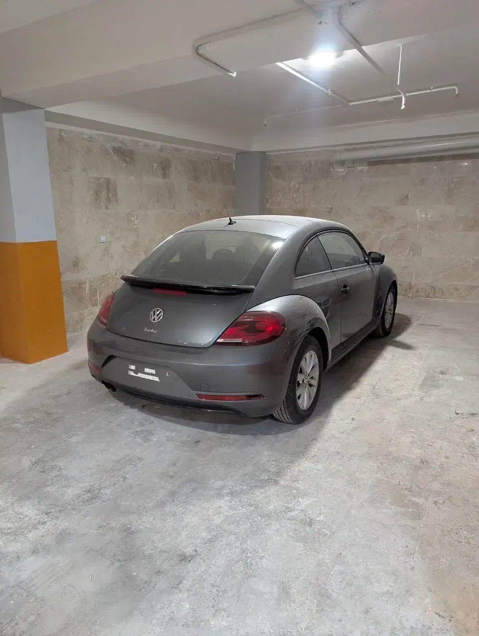 Volkswagen beetle 2018|خودرو سواری و وانت|جلفا, |دیوار