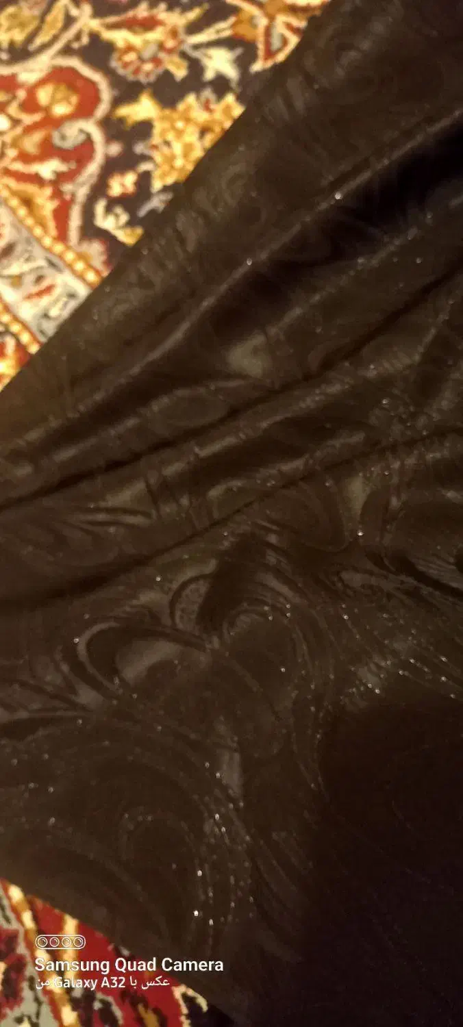 چادر سیاه|لباس|اردبیل, |دیوار