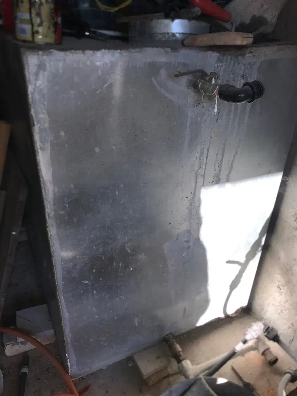 مخزن آب|مصالح و تجهیزات ساختمان|کلاردشت, |دیوار