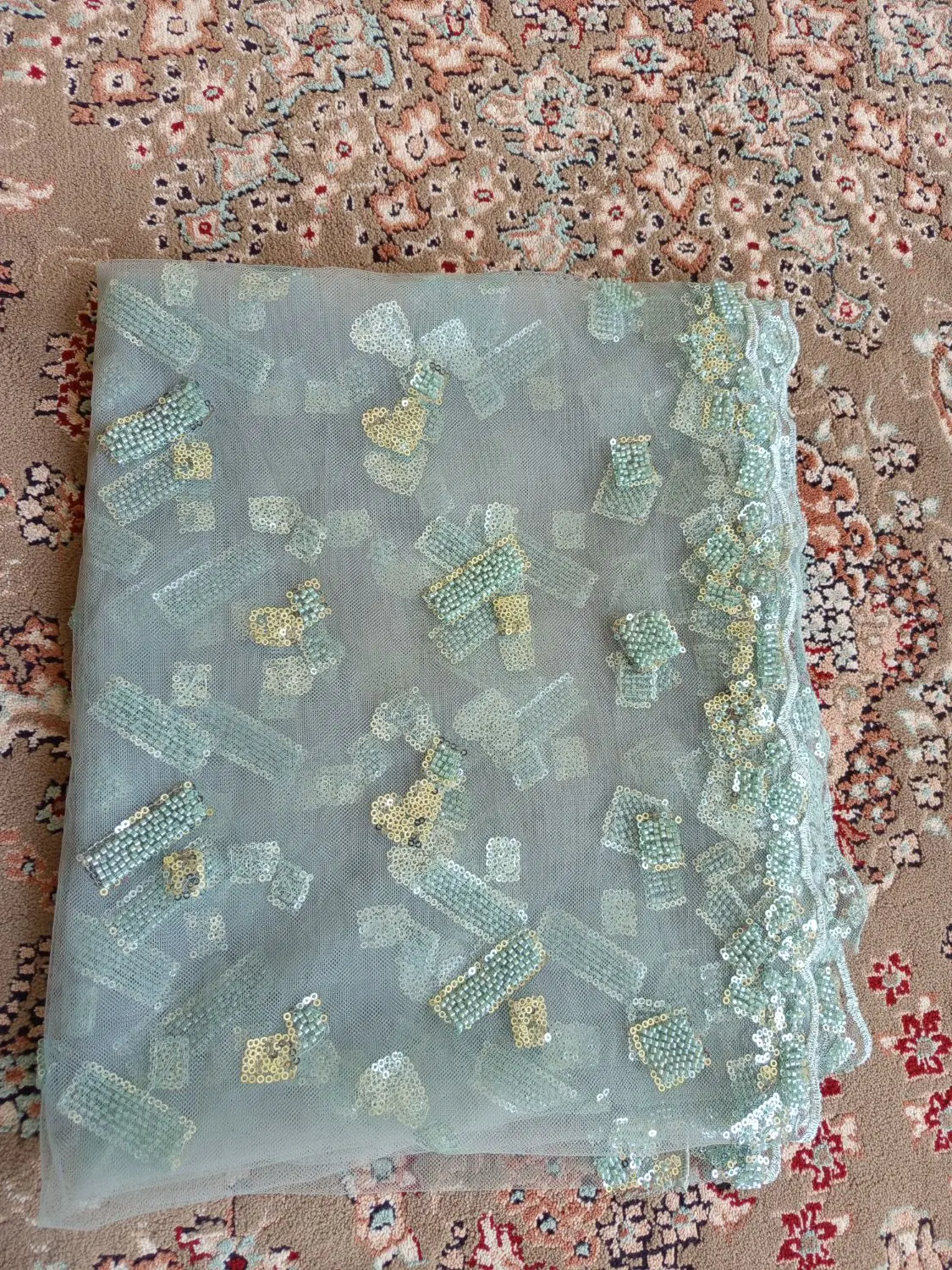 دسمال|لباس|بانه, |دیوار